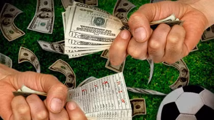 57 con bạc chui vào quán cà phê cá độ bóng đá