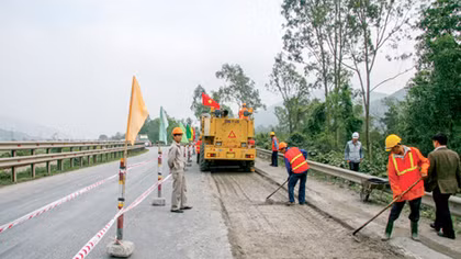 Cần xử nghiêm hành vi cố tình thi công trái phép ở phần đất bảo trì quốc lộ 1