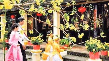 Di sản Tết - nguồn tài nguyên cần được chưng cất, gìn giữ