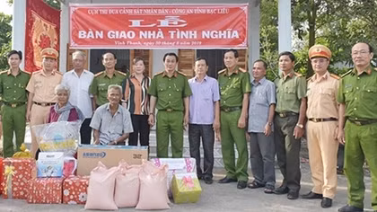 Công an tỉnh Bạc Liêu học tập và làm theo Bác