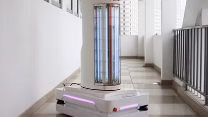 Robot khử khuẩn đến Bắc Giang cùng chống dịch 