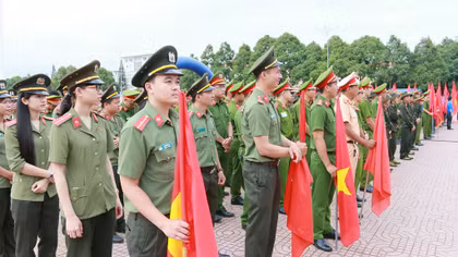 Ra quân chiến dịch Thanh niên tình nguyện hè 2017