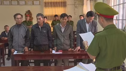 Bắt thêm nhiều cán bộ tại Công ty Lâm nghiệp Ea Kar