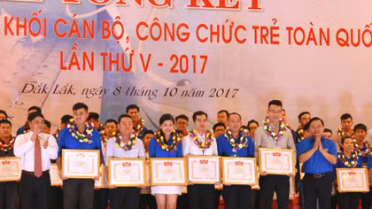 Trao giải Hội thi tin học khối cán bộ, công chức trẻ toàn quốc lần thứ V-2017