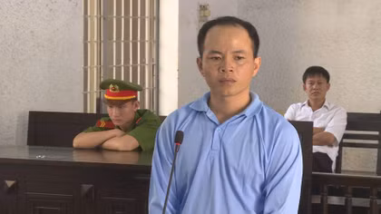 Dính vào cá độ, nhân viên công ty phân bón chiếm đoạt tiền tỷ