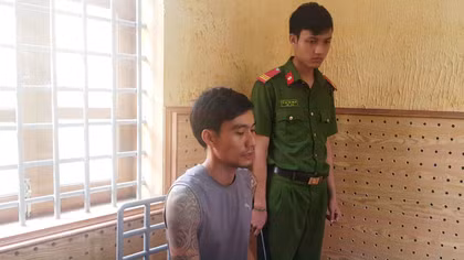 Bắt quả tang “trùm” nhận tiền “bảo kê” thu mua nông sản