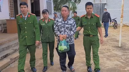Chém trọng thương bạn chỉ vì mâu thuẫn khi mời chơi bài