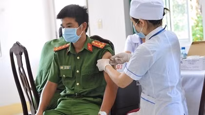 Đắk Lắk triển khai tiên vaccine COVID-19 đợt 2