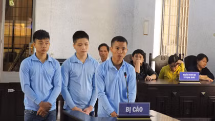 Đòi nợ không thành, đâm gục con nợ khi gặp lại