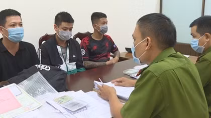 Nhóm đối tượng cho vay lãi nặng 365%/năm bị bắt