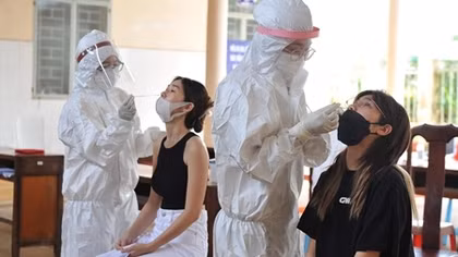 Đắk Lắk tiến hành lấy mẫu xét nghiệm người trở về từ vùng dịch