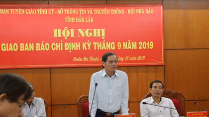 Thêm nữ phó phòng bị tố không có bằng cấp III