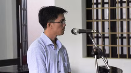 Lừa chạy việc chiếm đoạt tiền tỷ, nguyên một cán bộ lãnh án