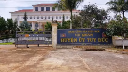 Không khởi tố hình sự vụ Chánh văn phòng huyện uỷ đánh lái xe nhập viện