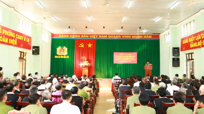Phát huy vai trò người có uy tín trong phong trào toàn dân bảo vệ ANTQ