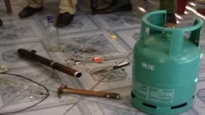 Nhốt “tình địch” và con, đe dọa nổ bình gas trong đêm