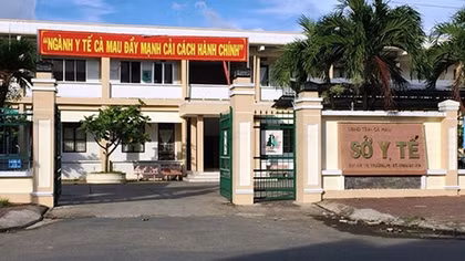Khởi tố nguyên Giám đốc Sở Y tế tỉnh Cà Mau