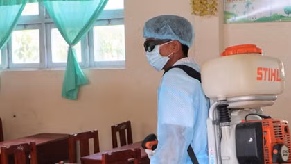 Trên 70 HS bị viêm đường hô hấp, trường cho 2 lớp nghỉ học 