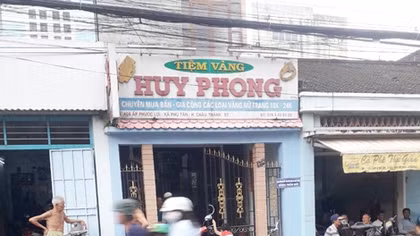 Nghi án trộm đột nhập tiệm vàng 