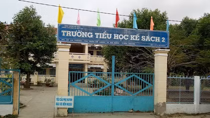 Buộc thôi việc thầy giáo ở Sóc Trăng có hành vi không đứng đắn với nữ sinh