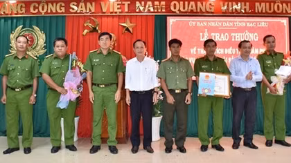 Khen thưởng Ban Chuyên án triệt phá các vụ trộm tại dự án điện gió