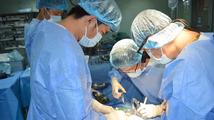 Phẫu thuật tim thành công cho một Việt kiều Mỹ bị suy tim nặng