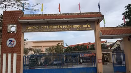 Hai tuyển thủ bóng đá được đưa vào đề thi chuyên Văn ở Cà Mau
