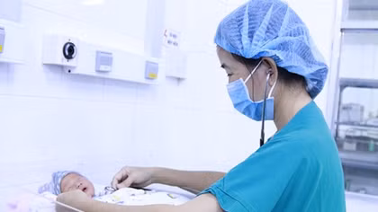 Cứu sống sản phụ mắc hội chứng Hellp sinh thường thành công