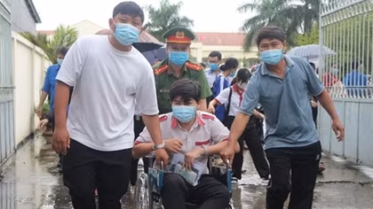 Những câu chuyện cảm động trong mùa thi ở Bạc Liêu 
