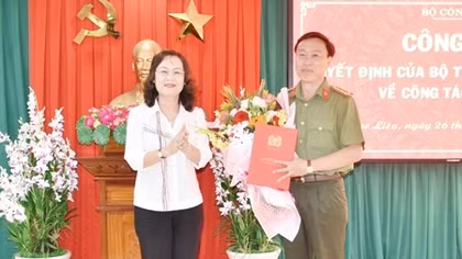 Công bố quyết định của Bộ trưởng Bộ Công an về công tác cán bộ
