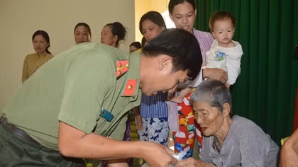 Hàng ngàn phần quà tết đến với đồng bào nghèo tỉnh Sóc Trăng