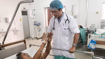40 phút “vàng” cứu sống 2 bệnh nhân đột quỵ não