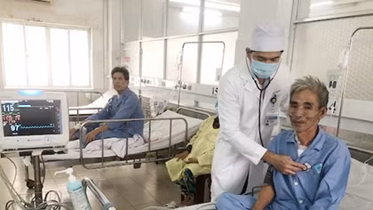 Phẫu thuật bắc cầu động mạch chủ không sử dụng máy tuần hoàn nhân tạo 