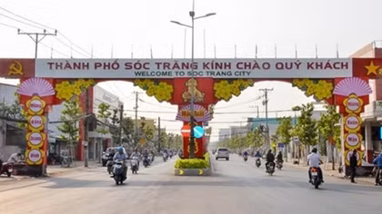 Sóc Trăng làm việc không nghỉ để chống dịch