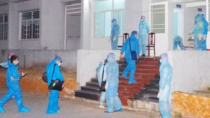 Cho thân nhân 26 trẻ em về từ Hàn Quốc được vào khu cách ly chăm sóc