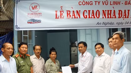Báo CAND bàn giao hai căn nhà Đại đoàn kết 