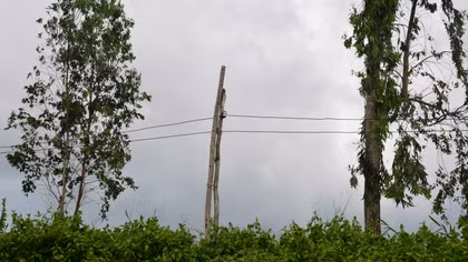 Tiềm ẩn nguy cơ tai nạn do dùng điện “câu đuôi”
