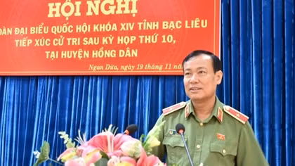 Thứ trưởng Bộ Công an Lê Tấn Tới tiếp xúc cử tri Bạc Liêu