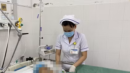 Cứu sống 2 bệnh nhân ngưng tim, ngưng thở 
