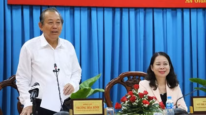 Phó Thủ tướng Thường trực Trương Hoà Bình làm việc tại An Giang