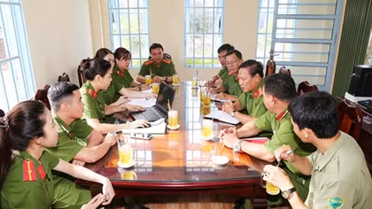 Công an Sóc Trăng làm tốt công tác thu thập dữ liệu quốc gia về dân cư 