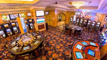 Thí điểm cho người Việt Nam chơi bài trong casino ở Phú Quốc