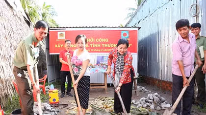 Khởi công xây dựng “Nhà tình thương 19/8” tặng gia đình chính sách