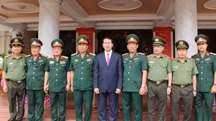 Chủ tịch nước Trần Đại Quang thăm và làm việc tại Bộ Tư lệnh Quân khu 9