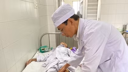 Cứu sống cụ bà 104 tuổi bị tắc mạch chi cấp 