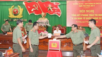 Cụm thi đua số 9 tổng kết phong trào thi đua "Vì an ninh Tổ quốc" năm 2018