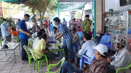 16 đối tượng chui vào quán cà phê đá gà qua mạng