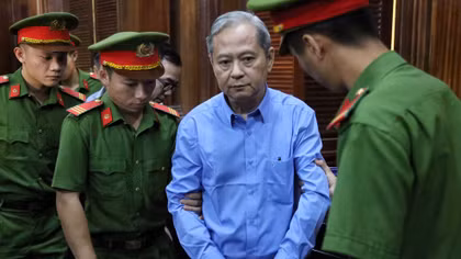 Cựu Phó Chủ tịch UBND TP Hồ Chí Minh và các đồng phạm lãnh án