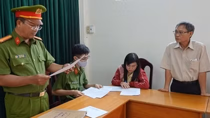 Thêm 5 cán bộ thuế và văn phòng đăng ký đất đai tại Phan Thiết bị khởi tố