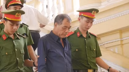 “Đại gia” Trầm Bê và “siêu lừa” Dương Thanh Cường tiếp tục hầu tòa